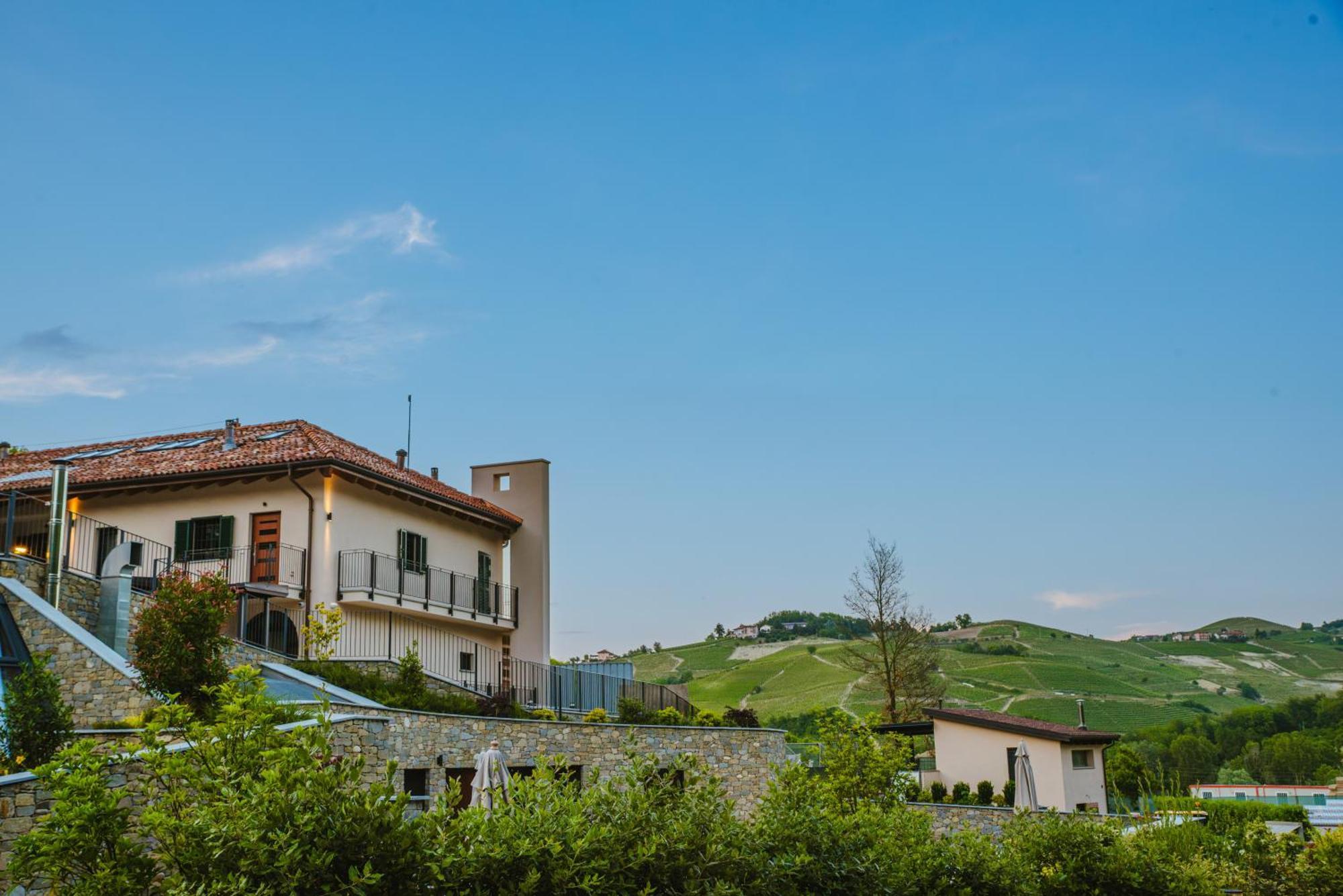 Garesio Wine Resort Serralunga d'Alba Esterno foto
